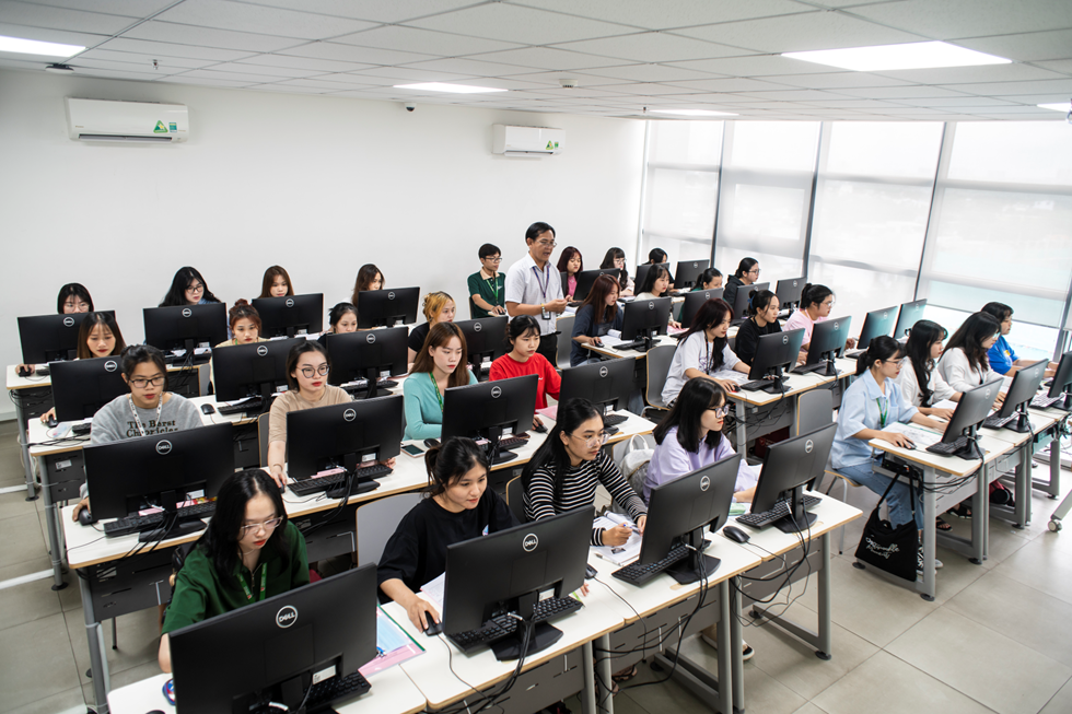 Dân Kỹ thuật Phần mềm thời nay đâu chỉ có ngồi gõ bàn phím code!